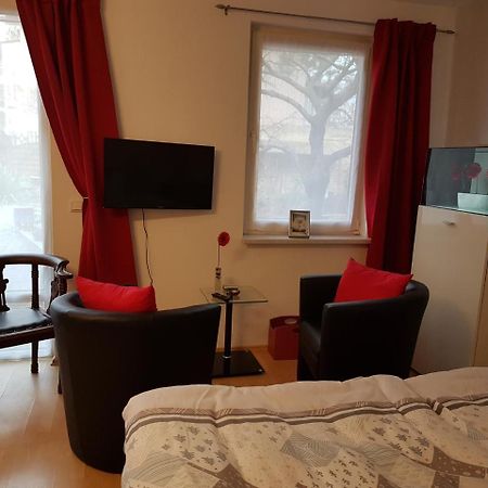 Zeuthen Ferienwohnung Am See, Stadtgrenze Berlin Ngoại thất bức ảnh